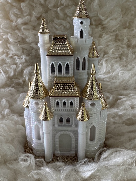 Bath & Body Works Other - New BBW Magical Golden Castle Wallflower Plugin